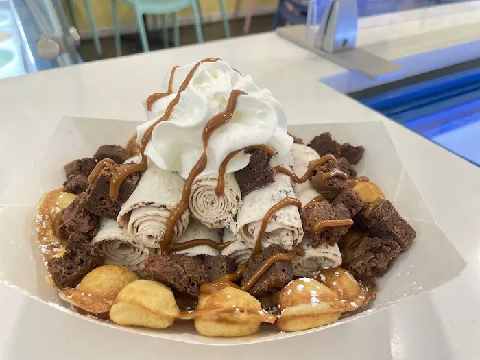Roll Thai'd Creamery Picture 5
