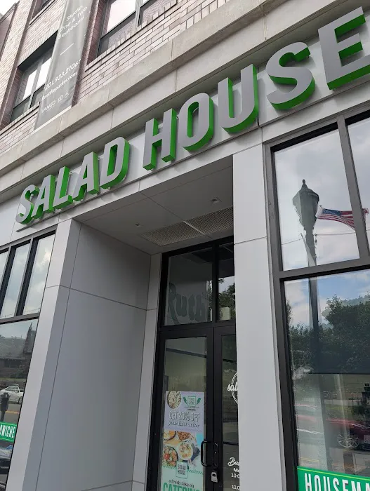 Salad House Picture 2
