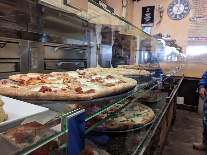 Napoli Mania Pizza Picture 9