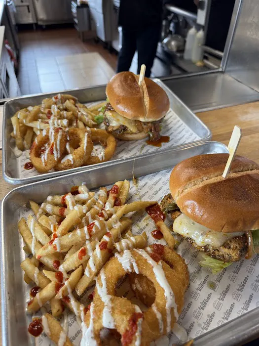 BURGER+ Clifton NJ Picture 10