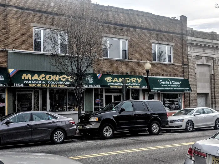 Macondo Restaurant & Bakery Picture 3
