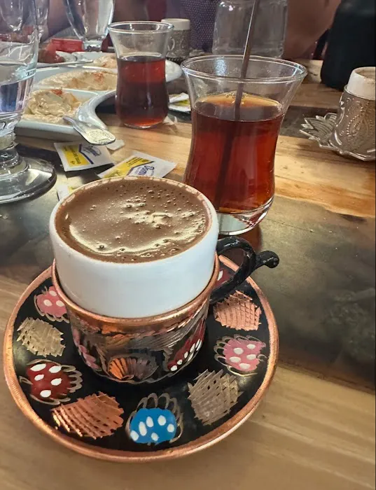 Istanbul Cafe and Restaurant Picture 3