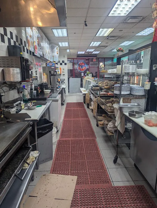 Plaza Bagels & Deli Picture 8