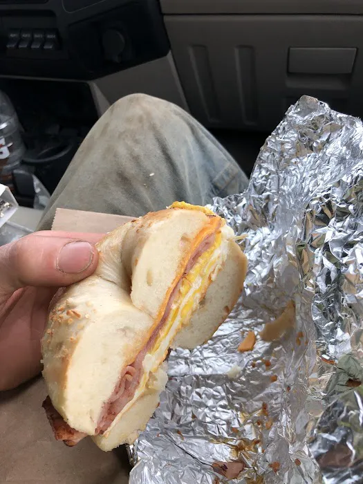 Plaza Bagels & Deli Picture 7