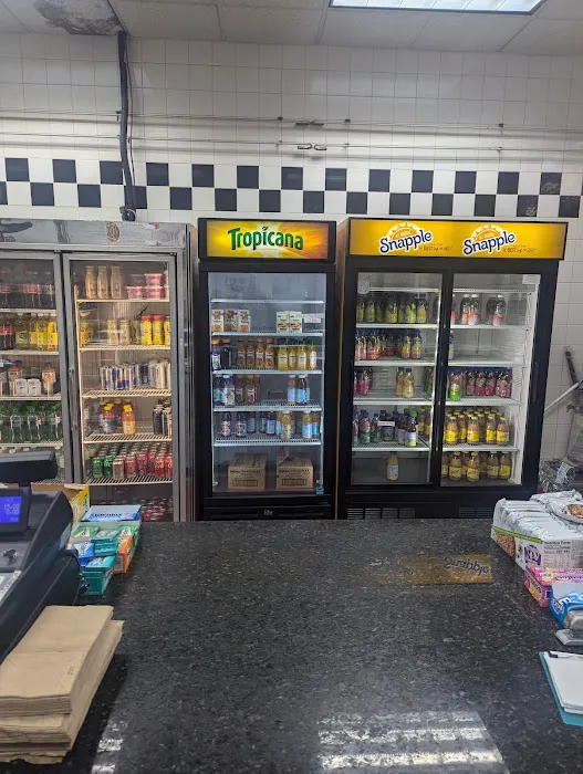 Plaza Bagels & Deli Picture 3