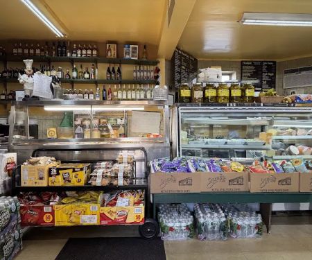 Parisi's Deli & Liquors
