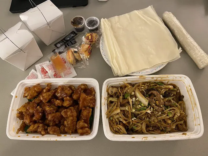 Huang's Kitchen Picture 8