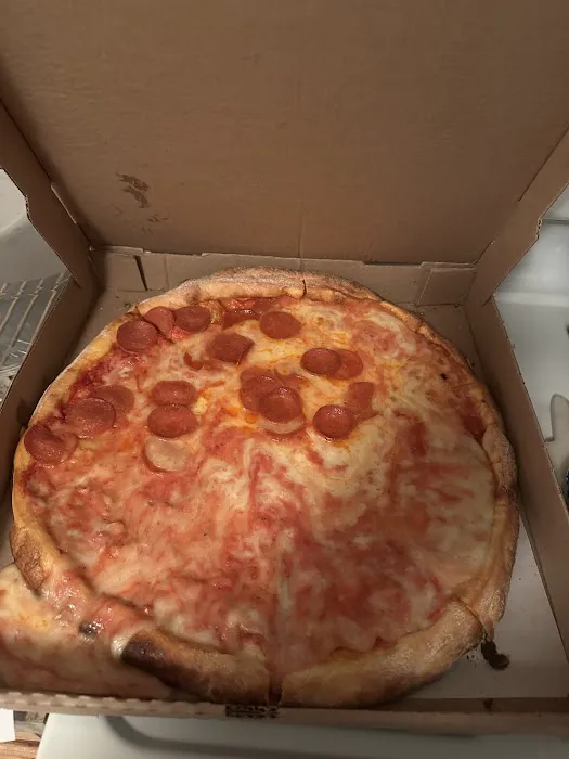 Roman Pizza & Restaurant Picture 9