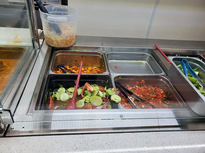 Station Plaza Deli Picture 4