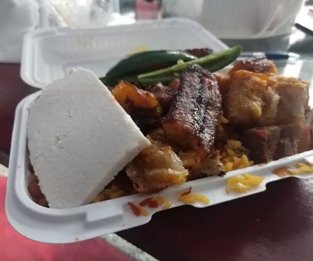 Station Plaza Deli