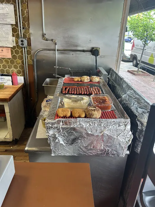 Kensington Kosher Delicatessen Picture 7