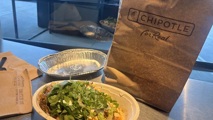 Chipotle Mexican Grill Picture 1