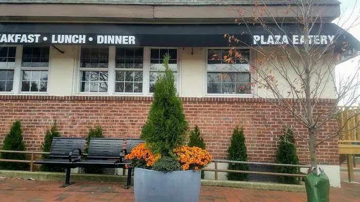 Plaza Eatery Picture 4