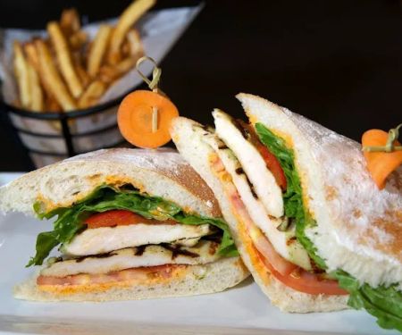 Alley Pond Sports Bar & Grill