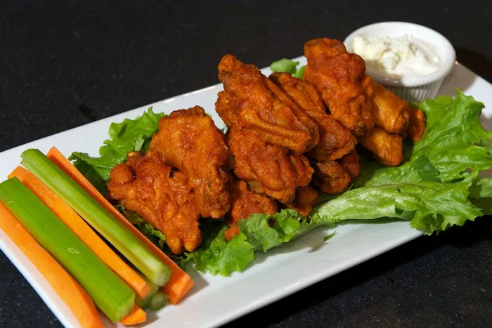 Alley Pond Sports Bar & Grill Picture 10
