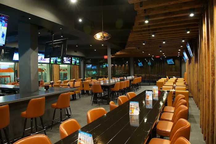 Alley Pond Sports Bar & Grill Picture 6