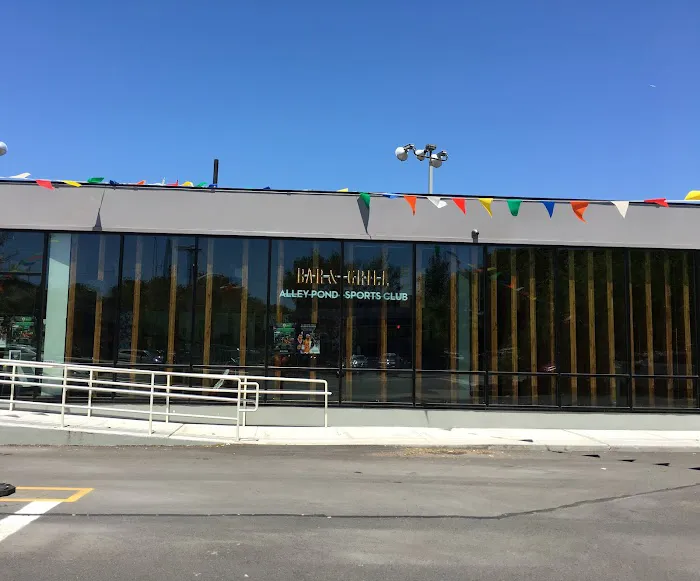 Alley Pond Sports Bar & Grill Picture 9
