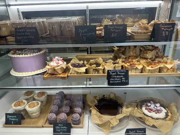 Fern & Aurora Dessert Shop Picture 7