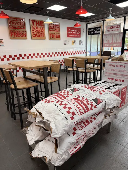 Five Guys Picture 5