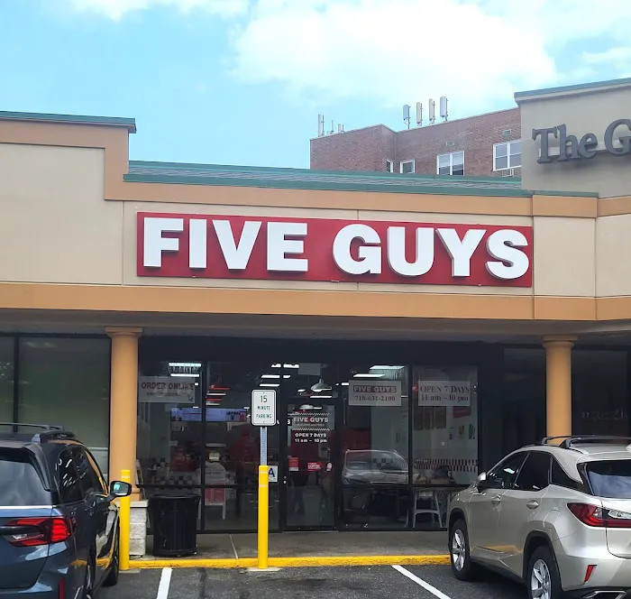 Five Guys Picture 10