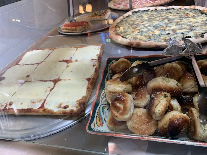 Napoli Pizza & Restaurant Picture 9