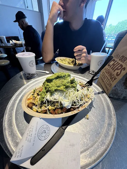 Chipotle Mexican Grill Picture 3