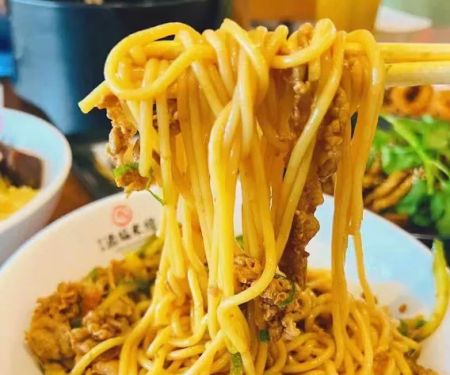 Ten seconds rice noodles 十秒到云南过桥米线