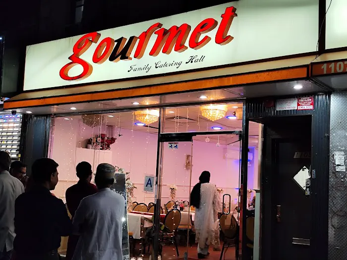 Gourmet Sweets & Restaurant Picture 4