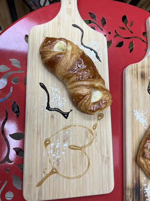 Bread & Tea Picture 8