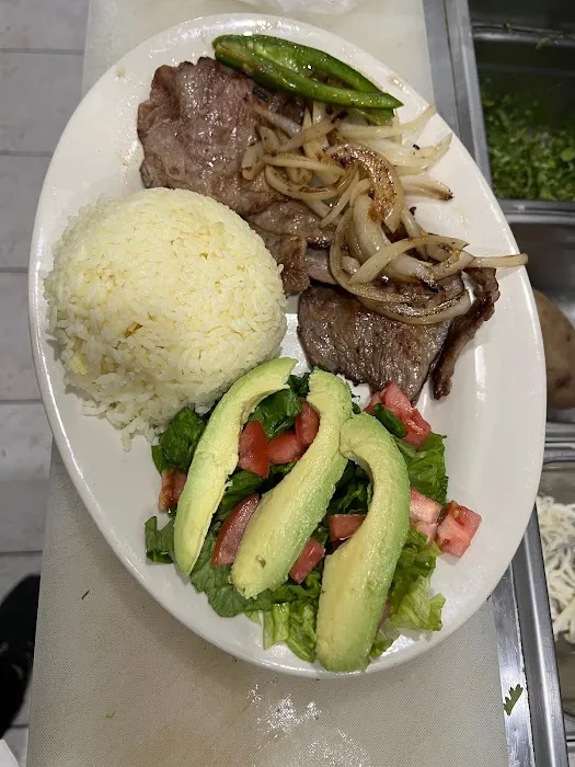 Los Pinos Deli Grocery Picture 8