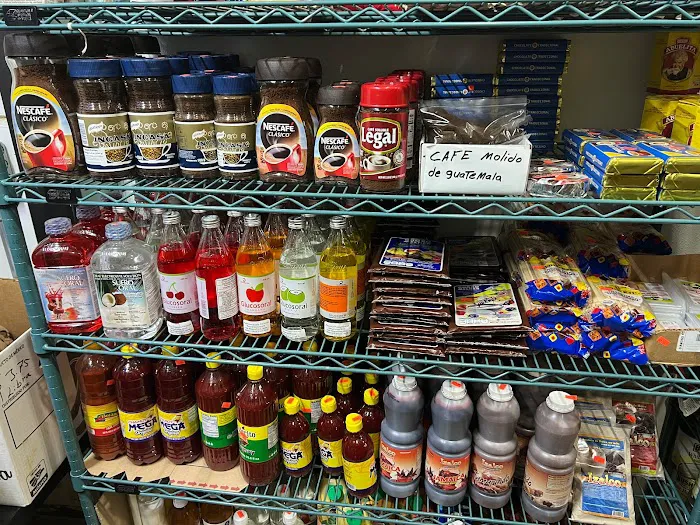 Los Pinos Deli Grocery Picture 3