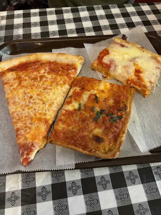 DaVinci Pizzeria Picture 2