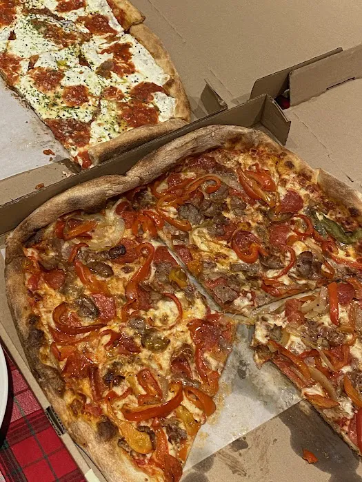 J & V Pizzeria Picture 9