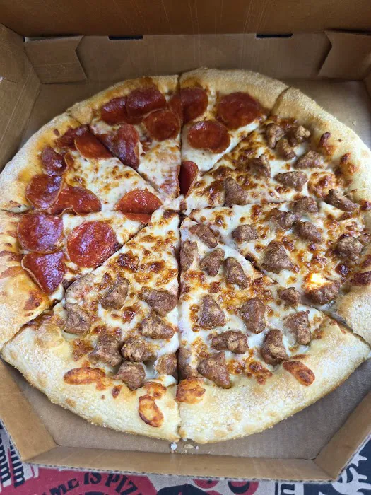 Pizza Hut Picture 6