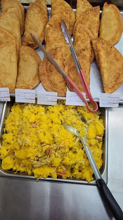 B Fresh Deli Picture 7