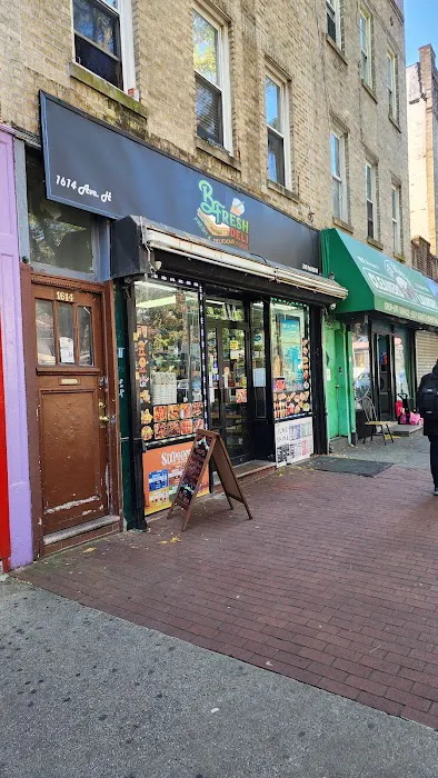 B Fresh Deli Picture 8