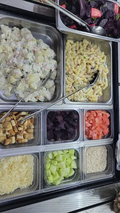 B Fresh Deli Picture 9