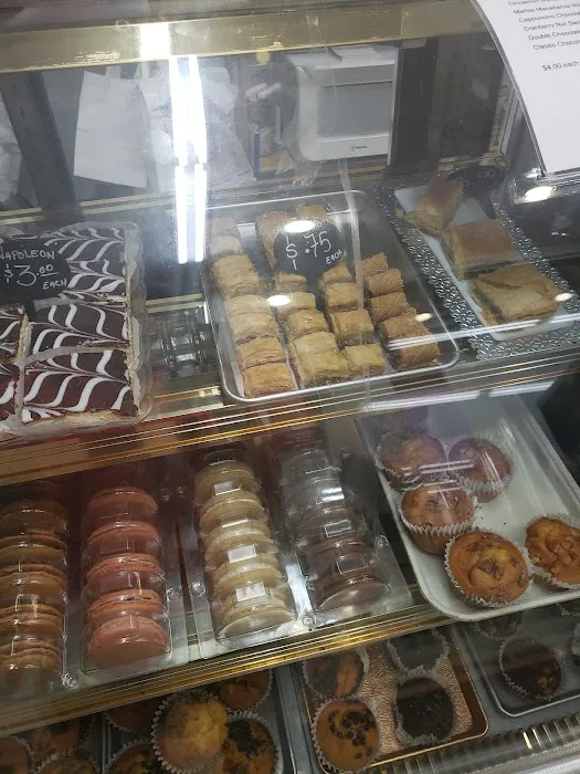 MEIR'S HEIMISHE BAKERY Picture 5