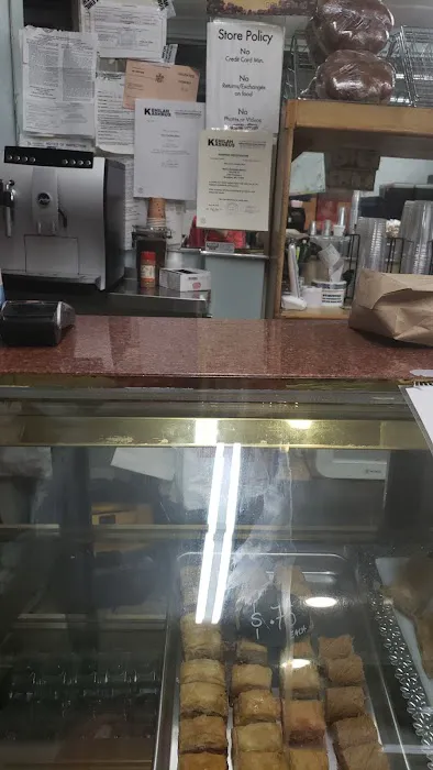 MEIR'S HEIMISHE BAKERY Picture 1
