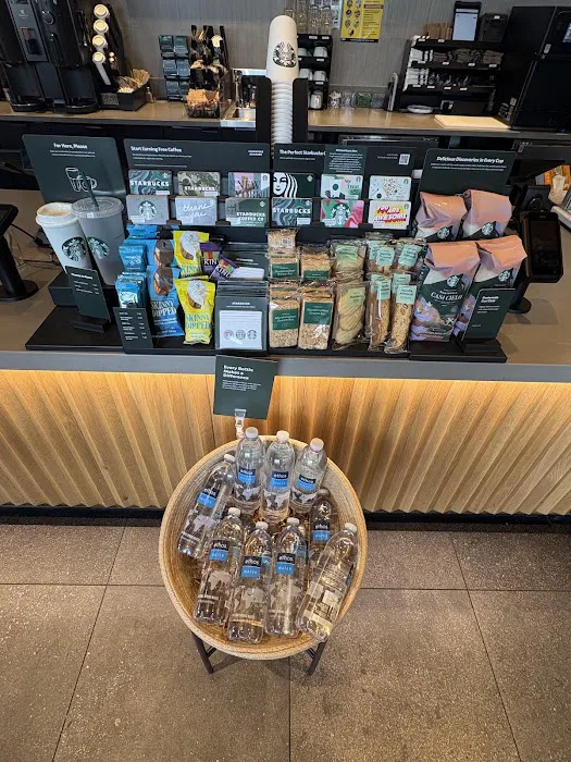 Starbucks Picture 3