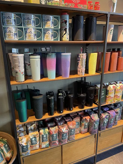 Starbucks Picture 9