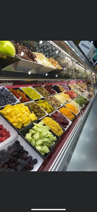 Ave J Juice Bar Deli & Grill Picture 8