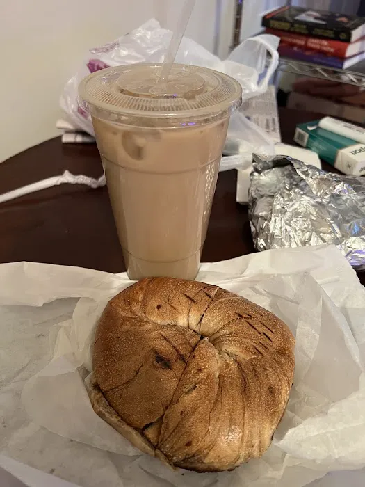 Midwood Hot Bagels Picture 6