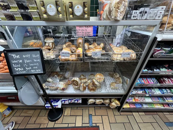 Midwood Hot Bagels Picture 1