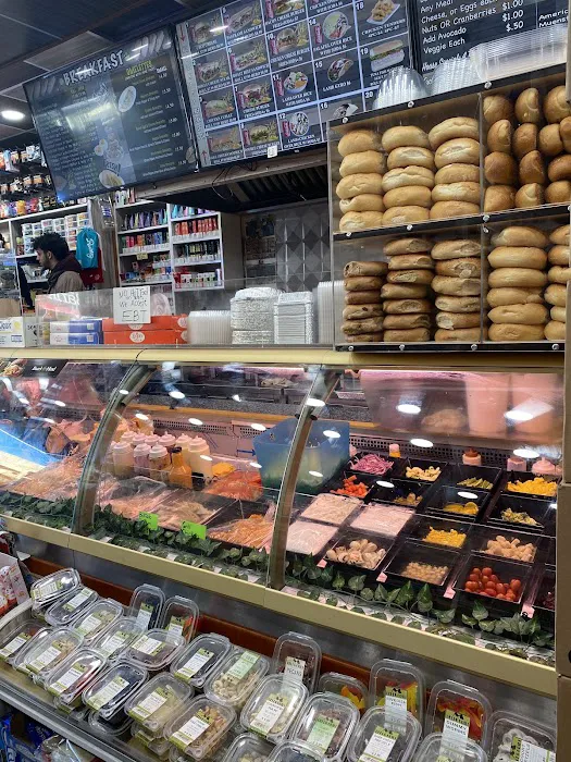 M Deli & Grill Picture 1