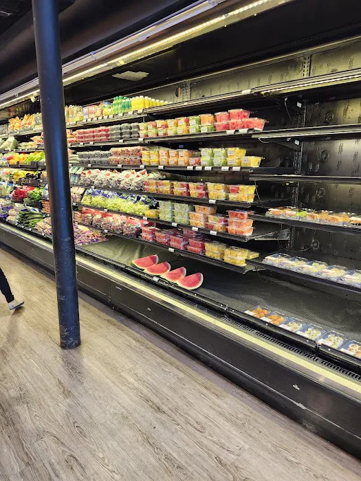 Ave M Fooderie Picture 4