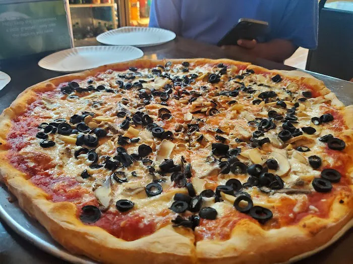 Danny's Pizzeria Picture 1