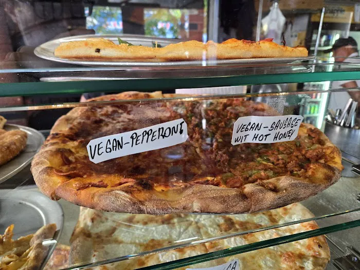 Benny's Brick Oven Pizza Picture 3