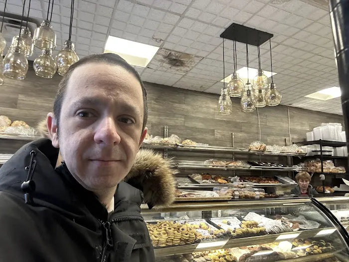 Pressers Kosher Bagels and Bakery Picture 10