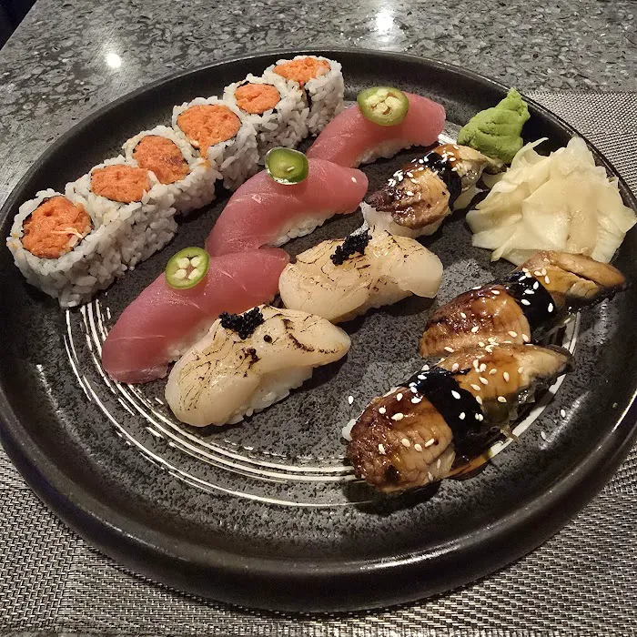 Nagoya Fusion sushi Picture 7